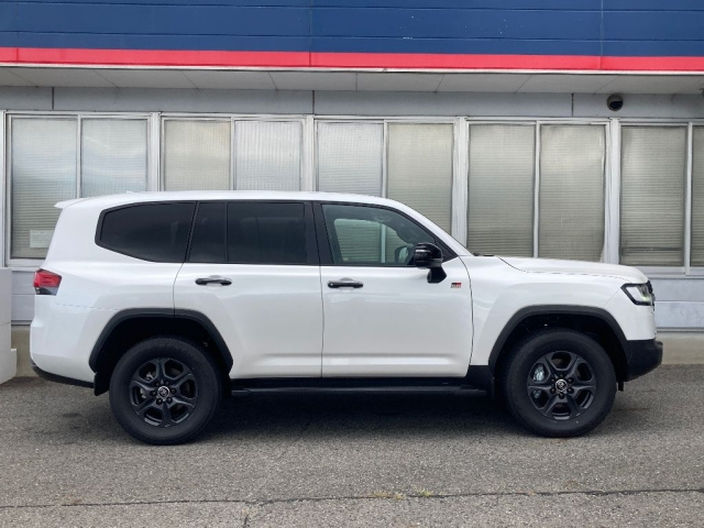 TOYOTA LAND CRUISER 2024