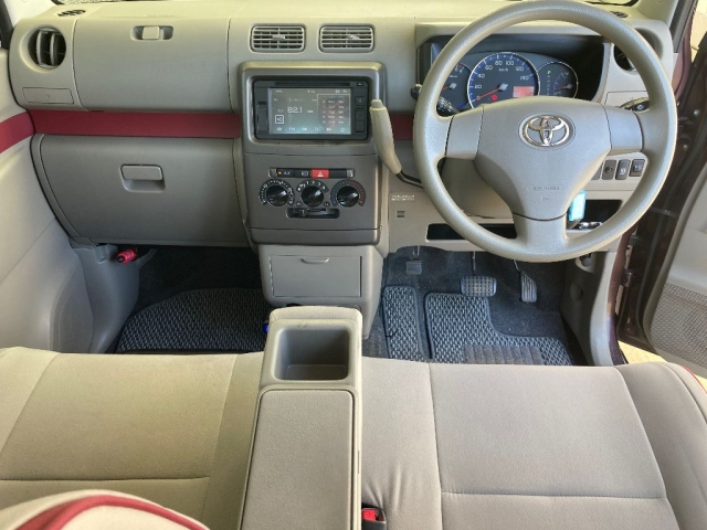 TOYOTA PIXIS SPACE 2012