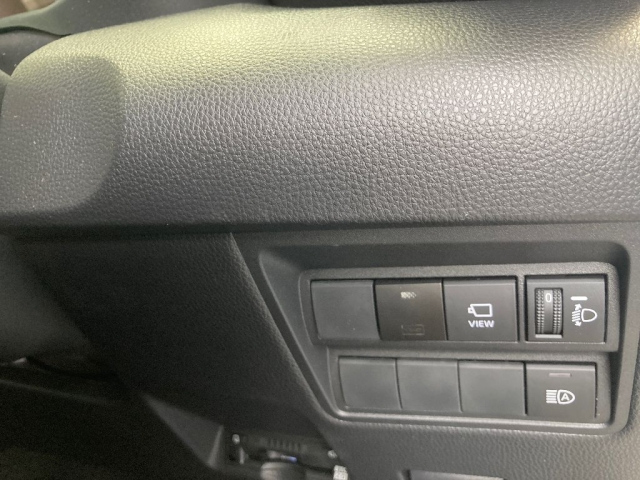 TOYOTA YARIS CROSS 2023