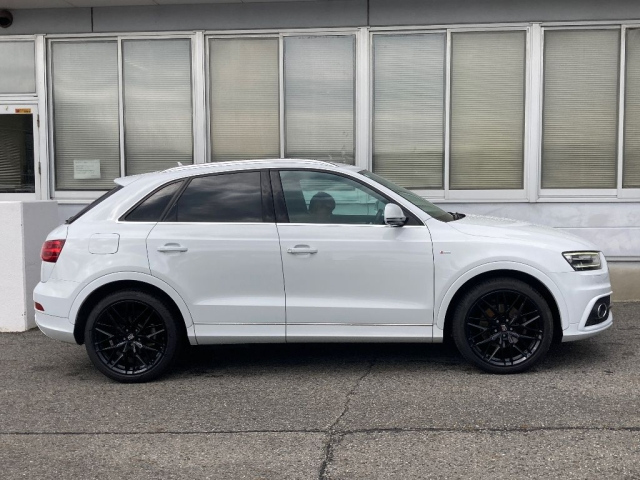 AUDI Q3 2015