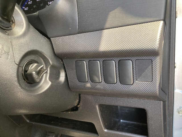 SUBARU LUCRA 2010