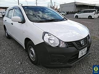 NISSAN AD 2019