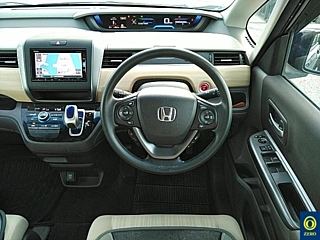 HONDA FREED 2018