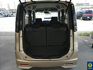 NISSAN ROOX 2011