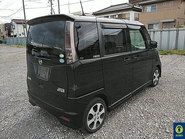 NISSAN ROOX 2010