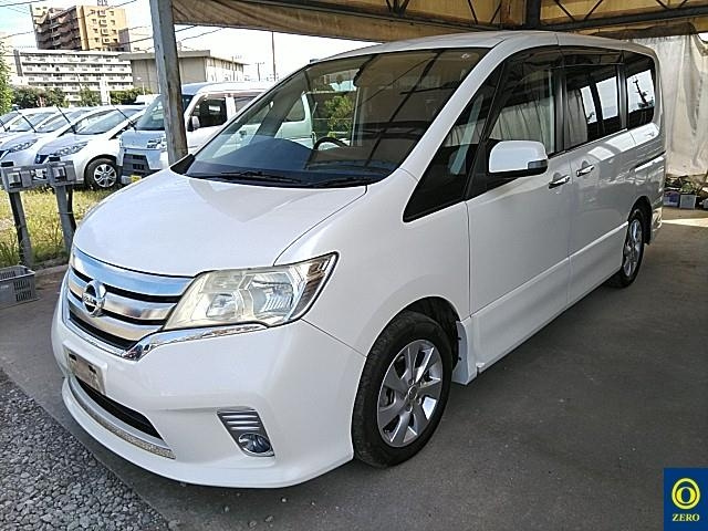 NISSAN SERENA 2010