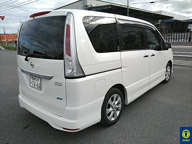 NISSAN SERENA 2012