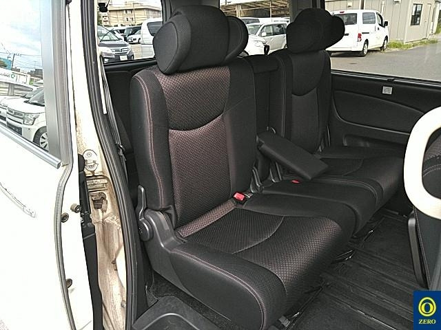 NISSAN SERENA 2012