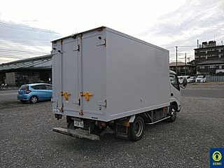 TOYOTA DYNA 2009