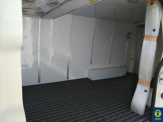 TOYOTA HIACE VAN 2017