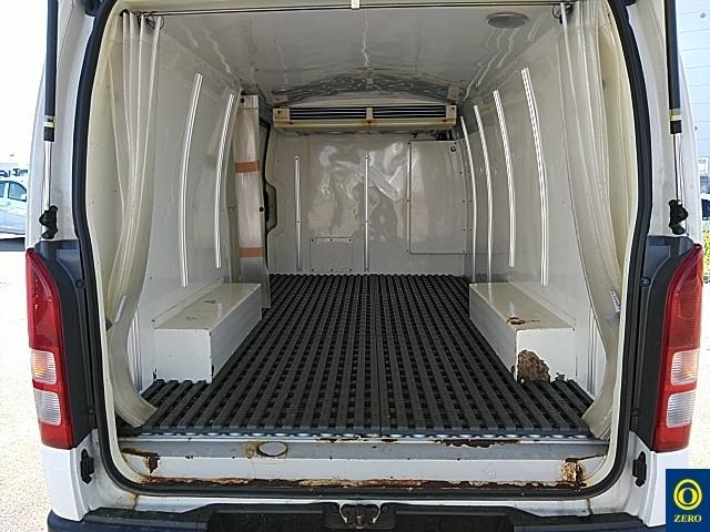 TOYOTA HIACE VAN 2017