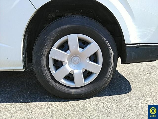 TOYOTA HIACE VAN 2017