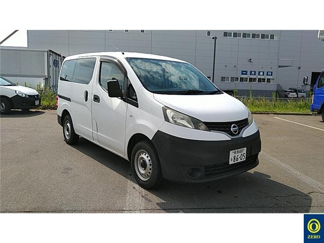 NISSAN NV200 2015