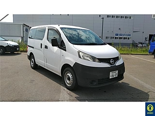 NISSAN NV200 2015