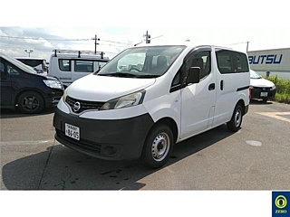 NISSAN NV200 2015