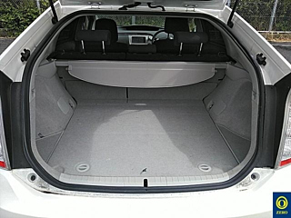 TOYOTA PRIUS 2014