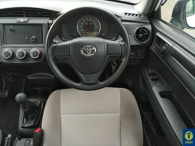 TOYOTA COROLLA AXIO 2016