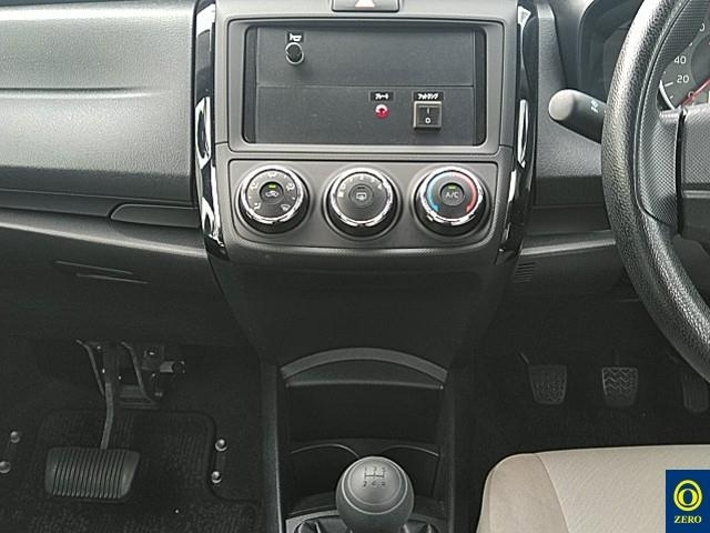 TOYOTA COROLLA AXIO 2016