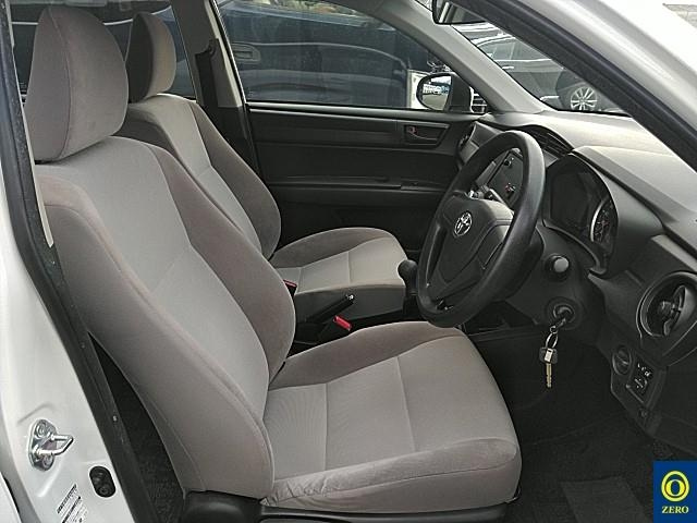 TOYOTA COROLLA AXIO 2016