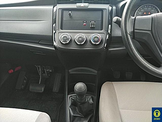 TOYOTA COROLLA AXIO 2016