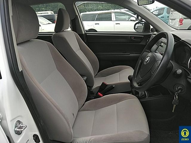 TOYOTA COROLLA AXIO 2016