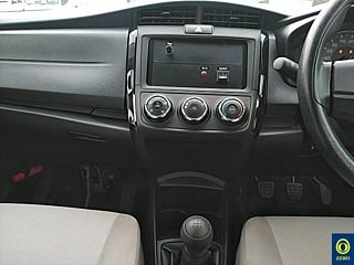 TOYOTA COROLLA AXIO 2016