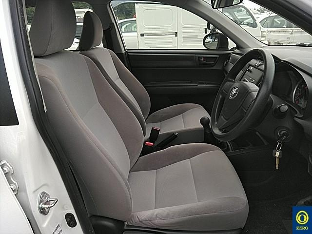 TOYOTA COROLLA AXIO 2016