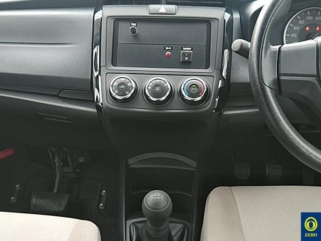 TOYOTA COROLLA AXIO 2016