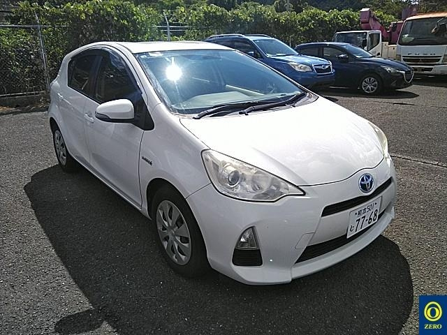 TOYOTA AQUA 2012
