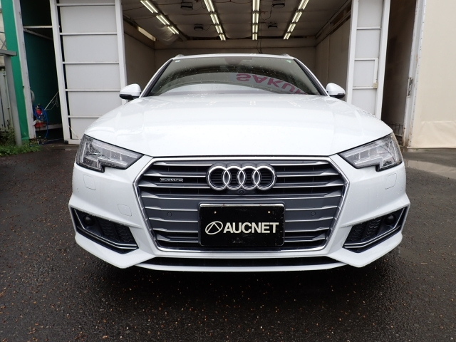 AUDI A4 2017