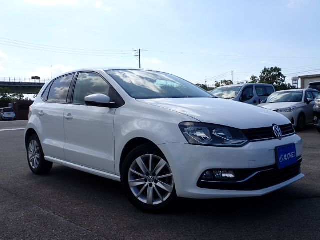 VOLKSWAGEN POLO 2014