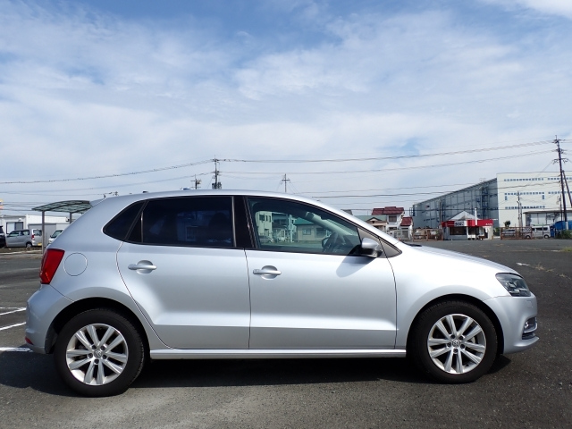 VOLKSWAGEN POLO 2017