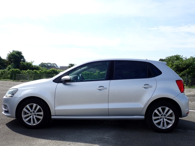 VOLKSWAGEN POLO 2017