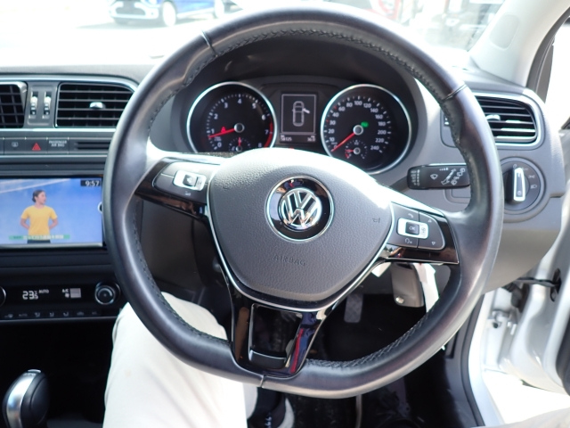 VOLKSWAGEN POLO 2017