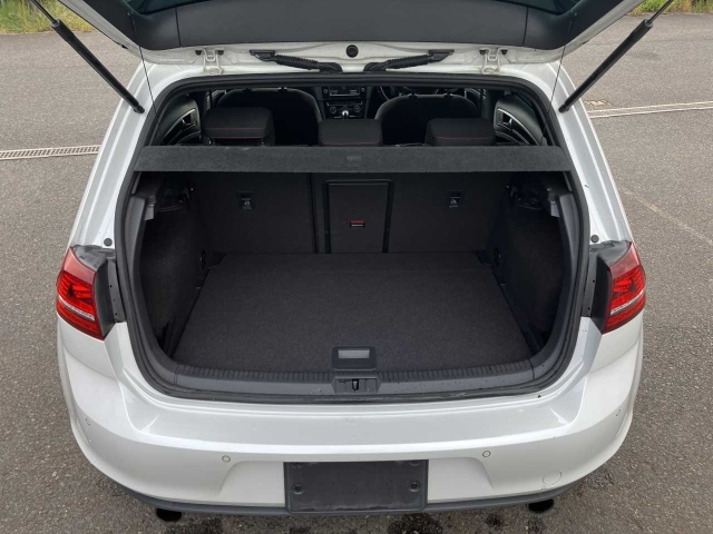 VOLKSWAGEN GOLF 2014