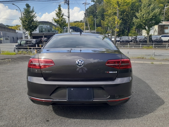 VOLKSWAGEN PASSAT 2015