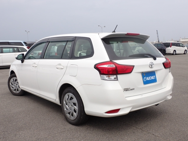 TOYOTA COROLLA FIELDER 2019