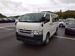 TOYOTA HIACE VAN 2017