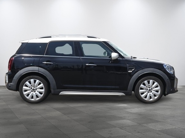 BMW MINI 2021