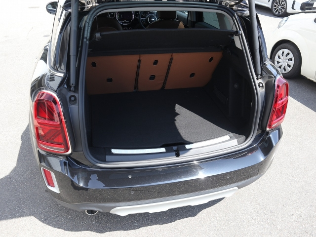 BMW MINI 2021