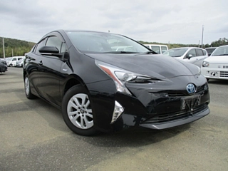 TOYOTA PRIUS 2018