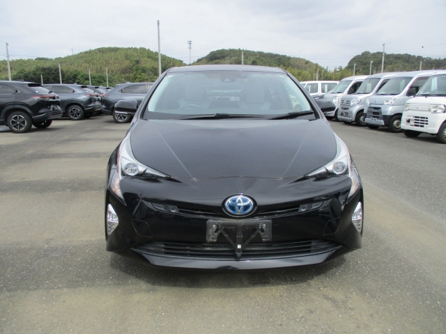 TOYOTA PRIUS 2018