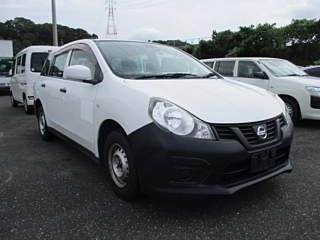 NISSAN AD 2019