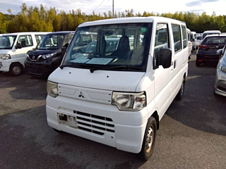 MITSUBISHI MINICAB VAN 2013