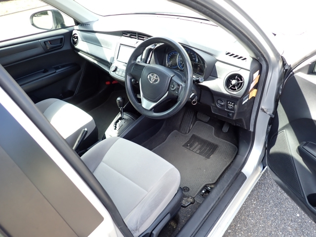 TOYOTA COROLLA AXIO 2016