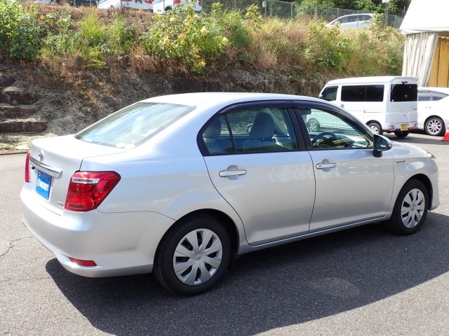 TOYOTA COROLLA AXIO 2016