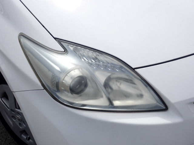 TOYOTA PRIUS 2011