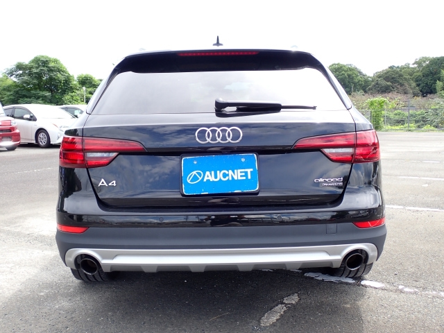 AUDI A4 2020