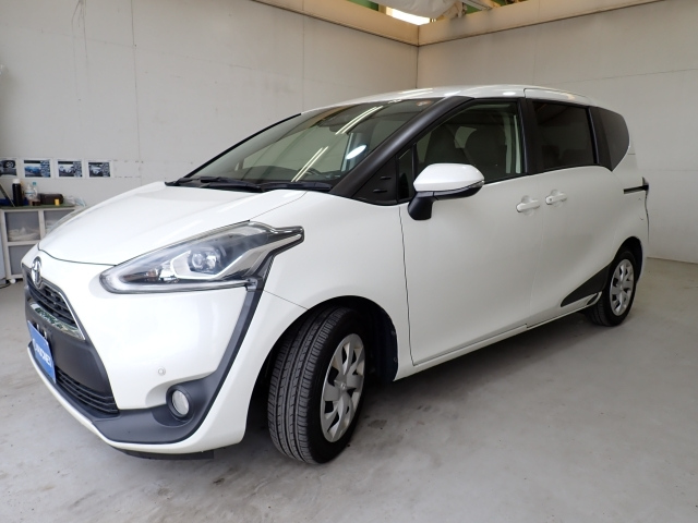 TOYOTA SIENTA 2018