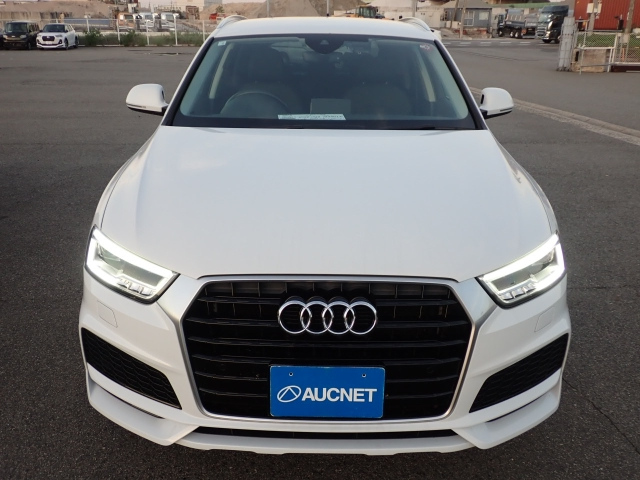 AUDI Q3 2018